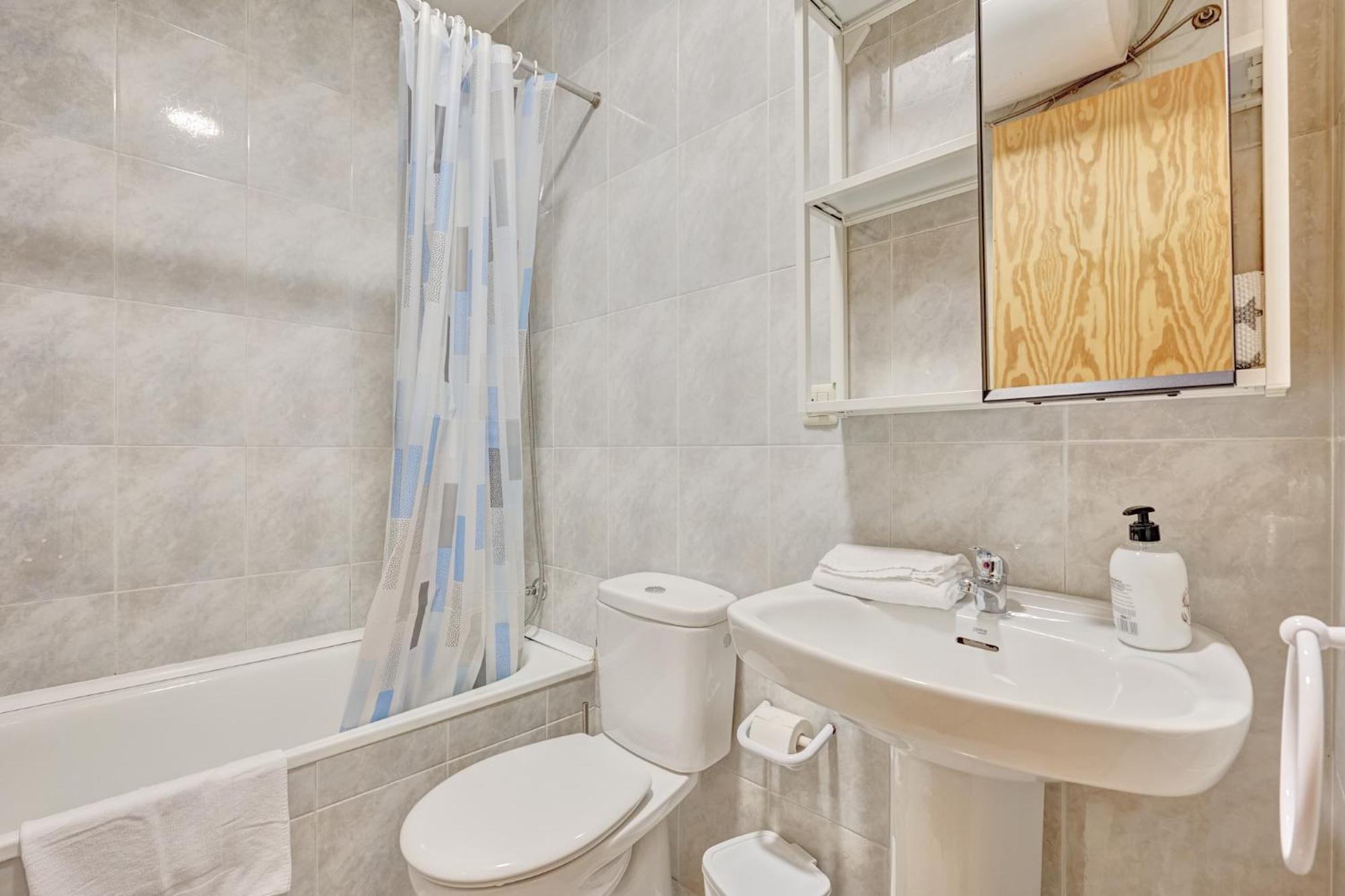 Bajada De Javier Apartment Pamplona Ngoại thất bức ảnh
